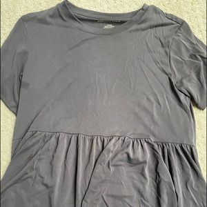 Gray American Eagle babydoll tee